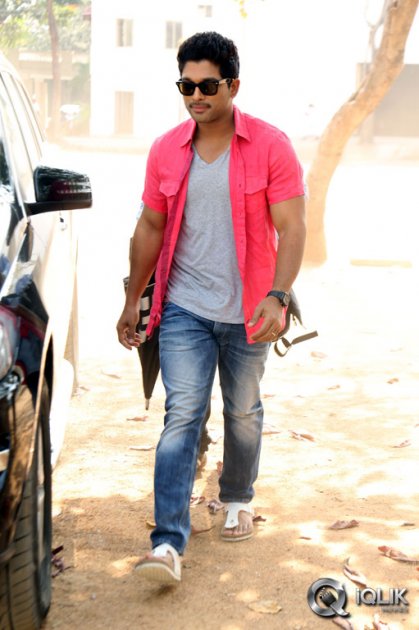 Allu-Arjun-Launches-Basanti-Second-Song